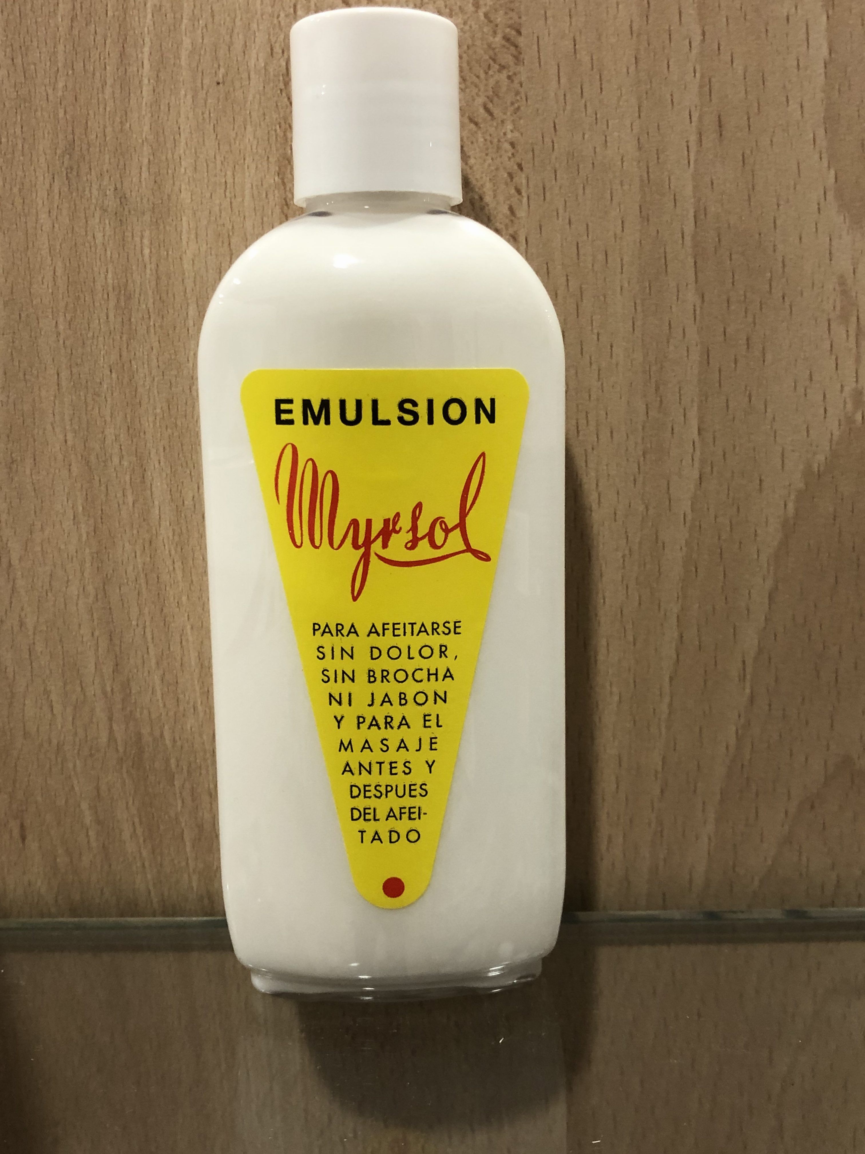Myrsol Emulsión.  Para Antes Y Después Del Afeitado.